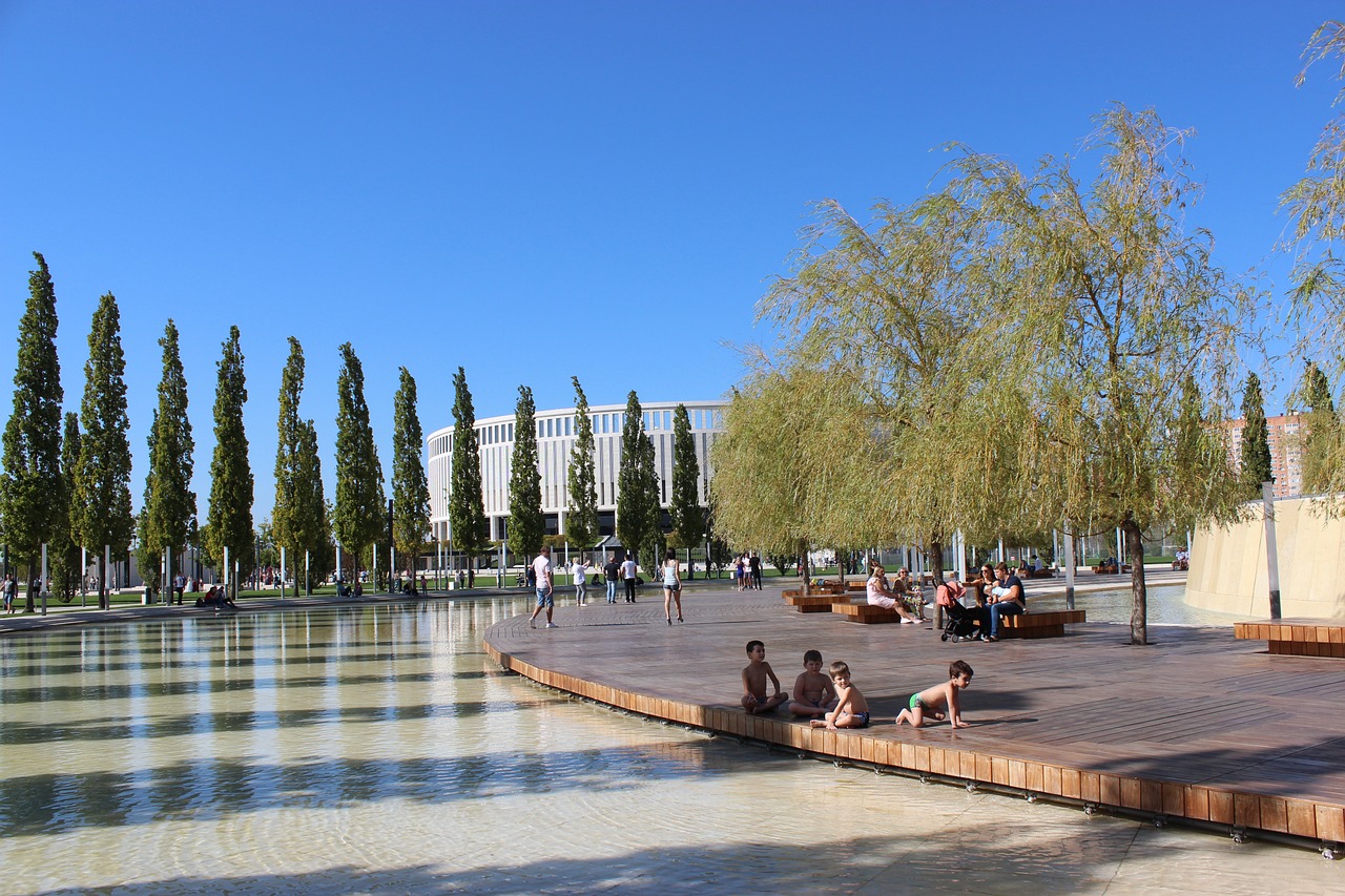 他能主動指 他能主動指