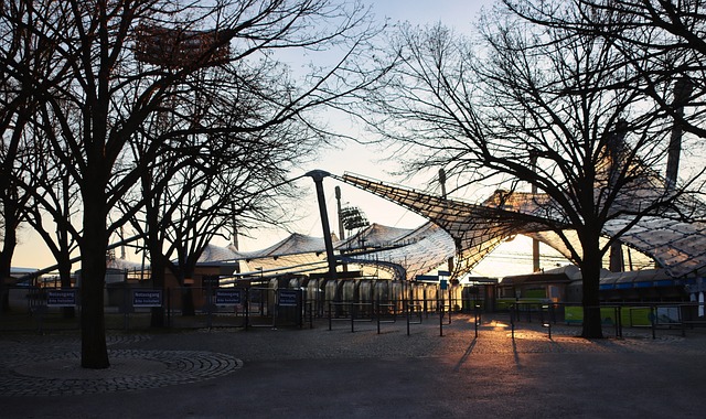 场控球的策 场控球的策